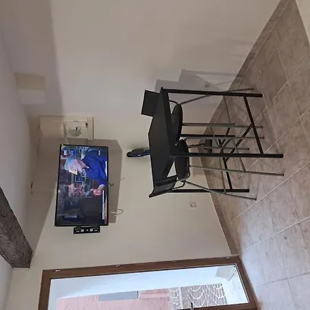 Budgetbnb Rez De Chaussee Apartament